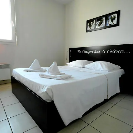 Apartment Chateau De Jouarres-3 By Interhome Azille