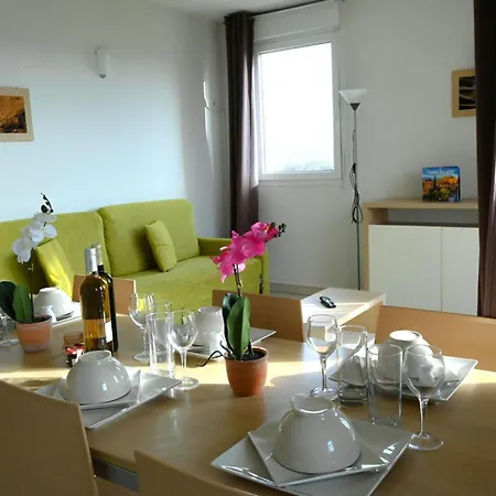 Apartment Chateau De Jouarres-3 By Interhome
